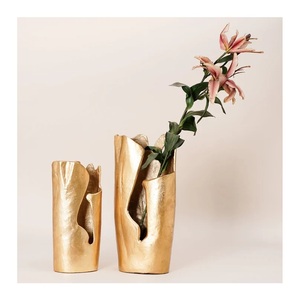 Coastal-Inspired Table top Wedding Centrepiece Home Aluminium and Iron Metal Flower <b>Vase</b> - Product Image 1