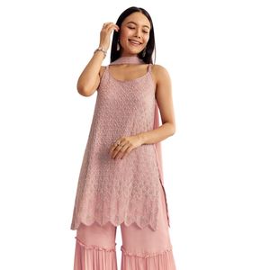 Set Kurta Chinon rosa con Cutdana Moti e Choker Dupatta firmato abito Sharara da sposa per elegante abito festivo da donna - Product Image 2