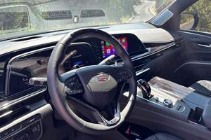 2023 Cadillac Escalade V Gasolina, Bajo Kilometraje - Product Image 6
