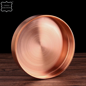 Plateau de rangement rond en laiton et métal écologique de luxe plat en cuivre pur avec technique de gravure article ménager ménager - Product Image 2