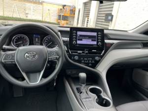 Toyota Camry LE FWD 2023 Usado en Buen Estado - Product Image 6