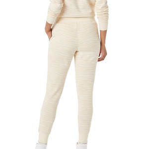 Pantalons de jogging pour femmes de qualité supérieure, design fuselé, coupe ajustée, fabrication en usine, extensible, tendance - Product Image 3