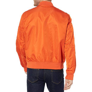 Vente en gros Nouvel Arrivage 2026 Vestes en satin à la mode pour hommes Vestes en satin avec logo personnalisé et patchs pour hommes - Product Image 2