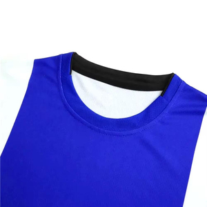 Maillot de football personnalisé pour homme, manches courtes, respirant, 100 % polyester, couleur et design personnalisables, service OEM, vente chaude - Product Image 3