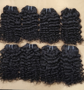 Vente en gros de faisceaux de cheveux humains bruts faisceaux de cheveux humains bouclés indiens extensions de cheveux non traités d'Inde - Product Image 5