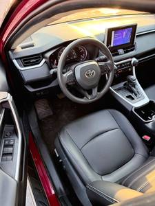 Toyota RAV4 XLE AWD SUV 2025 Usata, Benzina, Automatica, Guida a Sinistra, Euro VI, Fari LED, 5 Posti |   Pronto per l'esportazione - Product Image 2