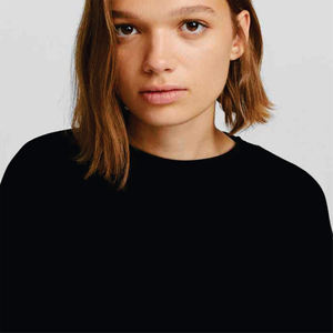 Sudadera Holgada de Invierno para Mujer, Color Negro Sólido, Cuello Redondo, Manga Larga, Hombros Caídos, Estilo Casual - Product Image 4