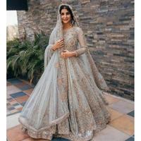 Nouvelle robe de soirée pakistanaise respirante au design tendance, style afghan Kuchi, avec appliques et broderies à la main, longueur ras du sol