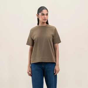 Camiseta informal de gran tamaño para mujer con ajuste relajado, perfecta para la moda urbana y el uso diario - Product Image 1