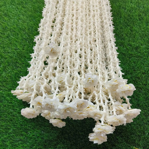 Elegante Floral Tuberose & Rose Wall Hanging Rajnigandha String para techo Perfecto para bodas Haldi Diwali Ganpati Decoraciones - Product Image 1