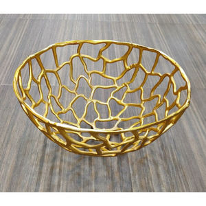 Bol de service classique en fonte d'aluminium pour fruits secs, dattes et bonbons, décoration de table, bol en métal par Royal Home Collection Supplies - Product Image 3