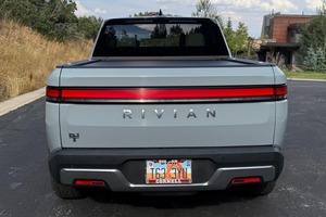 รถยนต์ Ed-ition Dual-Motor AWD สภาพดี ใช้งานน้อย - Product Image 2