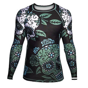 Tissu doux Logo personnalisé Chemise de surf à manches longues Sportswear Polyester Adultes Unisex Rash Guard Shirt Chemise noire Rashguard pour hommes - Product Image 4