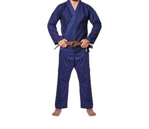 Combinaison d'entraînement d'arts martiaux uniforme Gi Judo blanc personnalisé avec ceinture noire tissu de coton léger et durable - Product Image 3