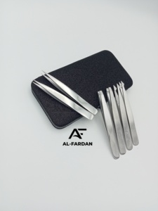 Pince à épiler les sourcils finition miroir, pointe biseautée et carrée, pour l'épilation des poils des sourcils, écologique, Instruments AL-Fardan - Product Image 4