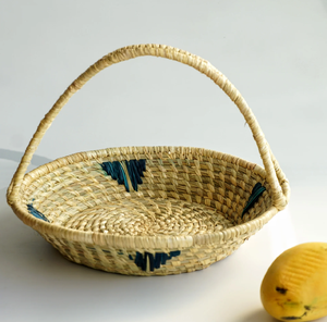 Plaque décorative en herbe de lune fabriquée à la main avec un design violet et aqua starburst, disponible au prix de gros. - Product Image 5