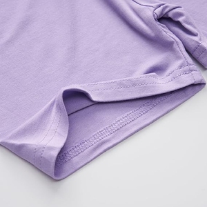 Venta caliente de los hombres Casual de manga corta Camiseta de calidad profesional nuevo verano patrón sólido conjunto de dos piezas al por mayor - Product Image 2