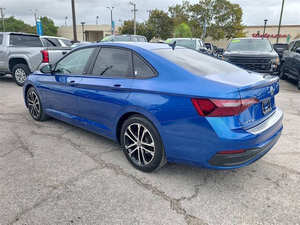 Volkswagen Jetta Sport 2023 Usado en Buen Estado - Product Image 5