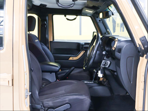 Auto Usado de Calidad a Precio Accesible, Jeep Wrangler Unlimited 2015, 2.8 CRD Sahara, Automático, Volante a la Derecha - Product Image 4