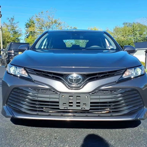 2019 usado To-yo-ta Cam_ry LE FWD - Product Image 1