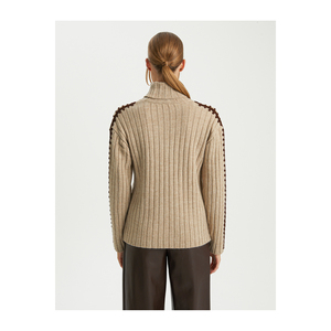 Suéter de Cuello Alto a Rayas con Mangas de Murciélago de Mezcla de Lana para Mujer BGN W24HQ213 - Product Image 6