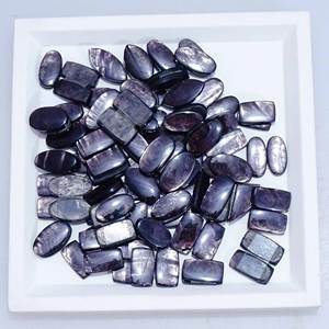 Pierre semi-précieuse naturelle de qualité supérieure, paire d'hyperstène en quartz, disponible en formes et tailles variées pour la fabrication de bijoux - Product Image 1