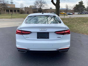 ออดี้ เอ5 สปอร์ตแบ็ค ควอตโตร เอส ไลน์ พรีม พลัส 45 ทีเอฟเอสไอ ปี 2024 สภาพใหม่เอี่ยม - Product Image 3