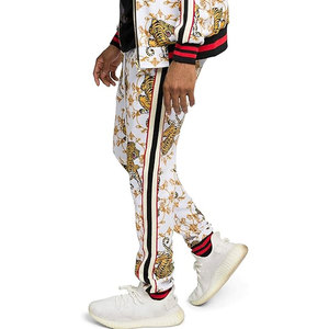 Elegante Conjunto Deportivo de Dos Piezas para Hombre, Chaqueta con Capucha y Cremallera con Cordón Ajustable y Pantalones Deportivos para Deportes, Tigre en Cuclillas Blanco - Product Image 6