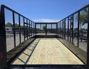 รถพ่วงบรรทุกสินค้าแบบ Landscape Trailer รุ่น Tuff Dawg 7x16 พร้อมขอบสูง 5 ฟุต และประตูตาข่าย รับน้ำหนักได้สูงสุด 1001-2000 กก. - Product Image 2