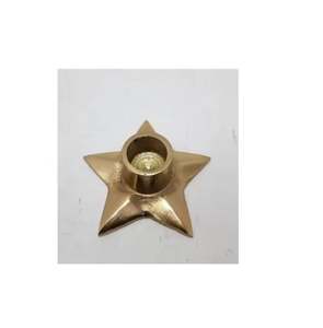 Vente en gros de bougeoirs décoratifs pour la maison en aluminium bougeoirs de style moderne avec finition en laiton personnalisés - Product Image 1