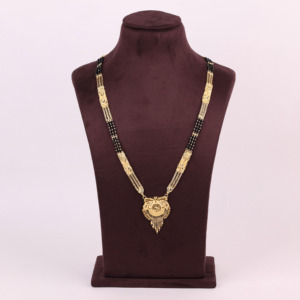 จี้พระมณุราของผู้หญิงแบบดั้งเดิมที่ทำจากทองเหลืองชุบทองของขวัญสำหรับฤดูกาลแต่งงานกับ Oro laminado - Product Image 1