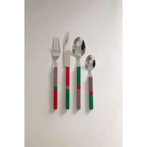 Ensemble de couverts en résine luxueuse avec des poignées ergonomiques et légères assurant une prise en main confortable et équilibrée - Product Image 6