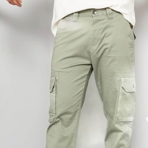 กางเกงคาร์โก้ผู้ชายน้ำหนักเบาสไตล์ลำลองสีพื้นระบายอากาศได้ดี - Product Image 5