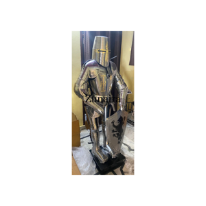 ชุดเกราะนักรบครูเสดชุดเกราะฐานสีดำและขาตั้งเหล็กสวมใส่ได้พร้อมหอกรวมอุปกรณ์เดินป่า - Product Image 1