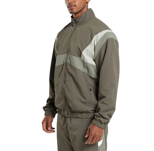 Conjunto de chándal de poliéster ligero de verano con logotipo personalizado para hombre Personalización completa que incluye cortavientos estampado de diseñador 2026 - Product Image 4