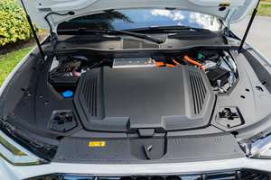 Audi e-tron Sportback Premium Plus 2021 Usado, Motor Dual, Tracción en las Cuatro Ruedas, Sistema de Suspensión Neumática Adaptativo, Sin Modificar - Product Image 6