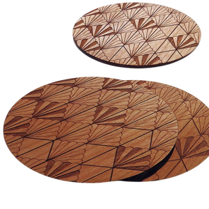 Dessous de verre au design personnalisé gravés au laser disponibles sous-verres en liège portugais à dos carré utilisés comme article de table - Product Image 3