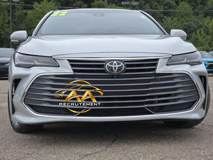 Toyota Avalon Sedán 2022, Motor de Gasolina Automático, Faros LED, Neumáticos R17, 5 Asientos, Interior de Tela, Volante a la Izquierda - Product Image 1
