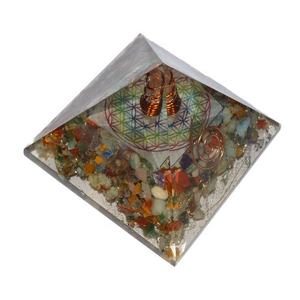Pyramide d'orgone turquoise sculptée tour en pierre naturelle avec chakra à pointe en spirale et pyramide de tour d'amour de guérison de style Feng Shui - Product Image 6