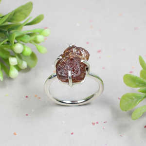 แหวนเงินแท้ 92.5 ชุบทองคำขาว 24K รูปทรงแตงโม ขนาด 11x9 มม. น้ำหนัก 3.72 กรัม รับรองโดย IGI สไตล์ฮิปฮอป ขายส่ง - Product Image 2