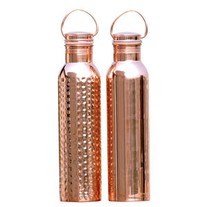 Botella de Agua de Cobre de Calidad Deluxe, Diseño Grabado Oscuro Hecho a Mano y Tapa de Rosca Ecológica para Regalo y Uso Diario a Buen Precio - Product Image 3