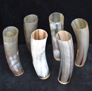 Fournisseur en gros de verre en corne de buffle Expérience viking authentique pour la bière, le vin, le thé et le lait. - Product Image 1