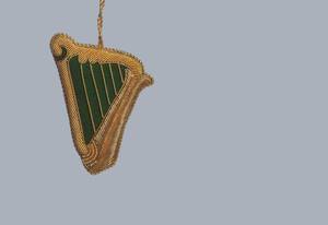 Suspensions en zari, suspensions brodées, suspensions perlées, travail en zari sur tissu de soie pour la conception de vêtements, zari moti pour la décoration - Product Image 2