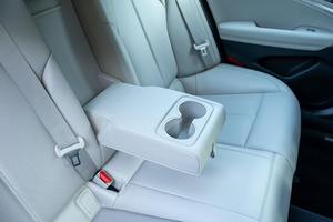 Clean used 2020 Gen-<b>esis</b> G70 2.0T Sport - Product Image 5