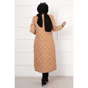 Veste matelassée marron pour femme avec manches en cachemire et intérieur doublé de duvet - Product Image 6