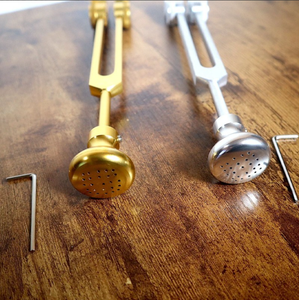 Accesorio Atenuador Redondo de Alta Calidad Mars International para Diapasones... - Product Image 4