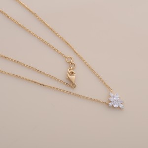 Pendentif en forme de flocon de neige en diamant cultivé en laboratoire certifié IGI, en or jaune/blanc et rose 14 carats, forme marquise et poire - Product Image 4