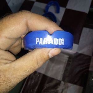 Protège-dents de sport avec logo imprimé personnalisé pour la boxe et le rugby Protection personnalisée haute performance Sécurité des dents en caoutchouc PVC - Product Image 4