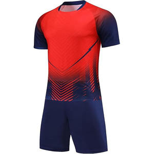 Uniformes de fútbol de poliéster 100% de sublimación personalizada de alta calidad para hombres, conjunto de uniforme de fútbol de tela estampada para niños - Product Image 3