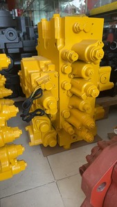 Pour les pièces d'acier de machines de construction utilisées par soupape de commande principale d'excavatrice de PC200-8 de PC200LC-7 de KOMATSU - Product Image 2
